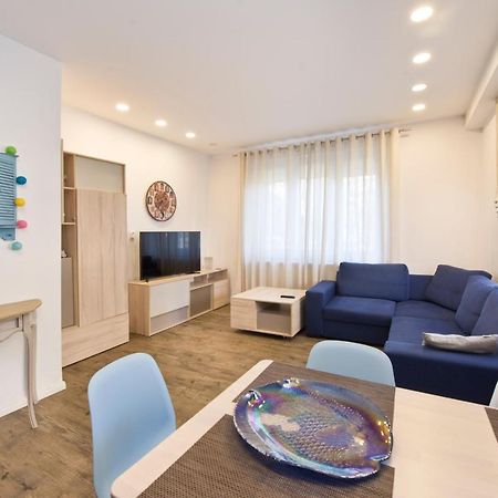 Kawalerka Refektarska Krr Appartement Gdańsk Buitenkant foto